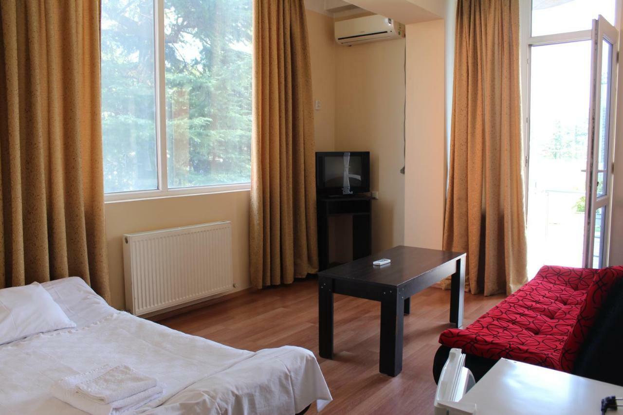 Eleganti Hotel Batumi Ngoại thất bức ảnh